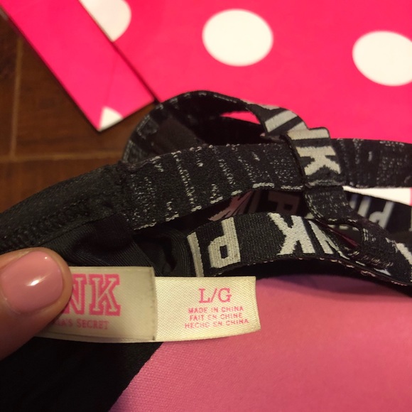 ❌ SOLD ❌ Pink Victoria Secret black caged bra - Picture 3 of 3